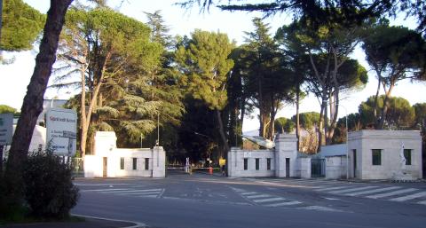 L'entrata dell'Aeroporto militare di Guidonia "Alfredo Barbieri"