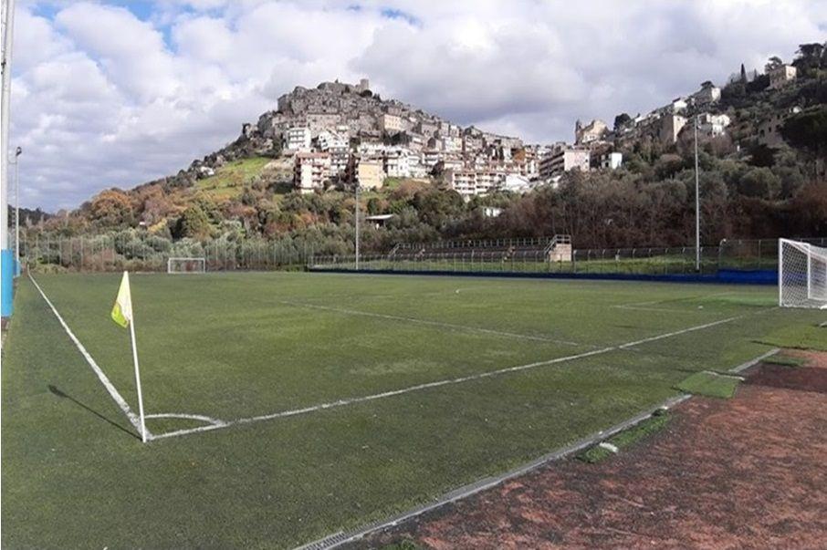 L'immagine rappresenta un campo sportivo 
